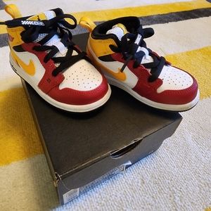 Jordan 1 Mid SE (TD)